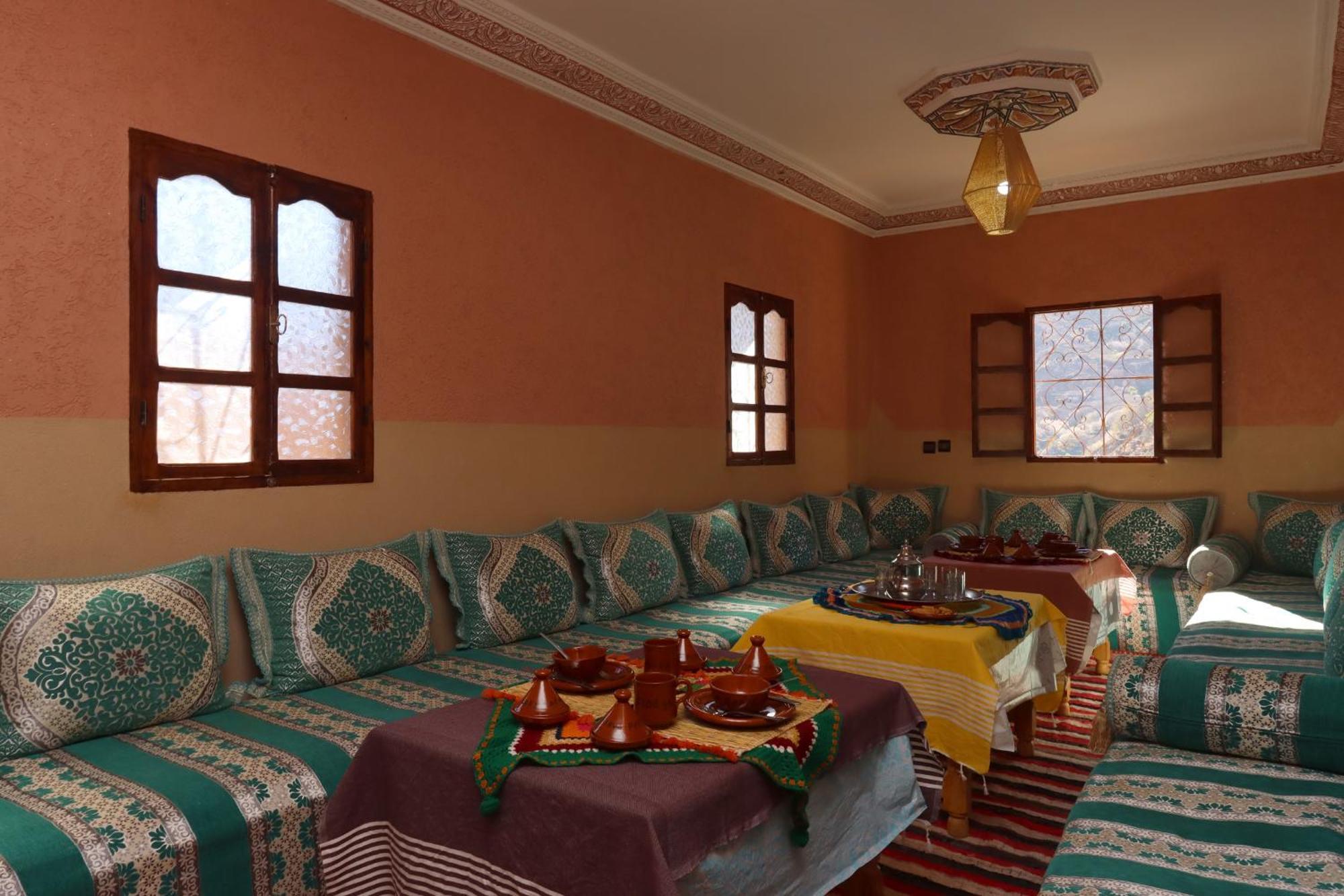 אימליל View Peaks Lodge מראה חיצוני תמונה