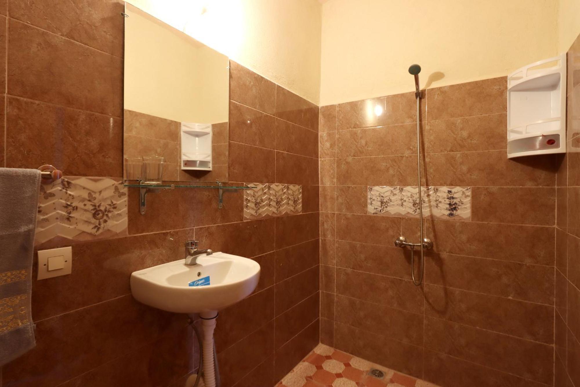 אימליל View Peaks Lodge מראה חיצוני תמונה