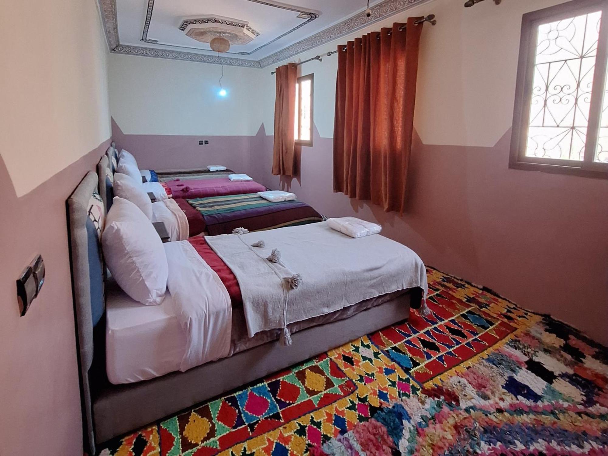 אימליל View Peaks Lodge מראה חיצוני תמונה